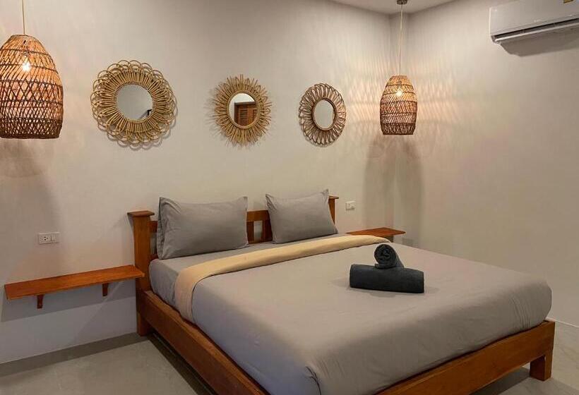 スーペリアールーム, All At Sea Beach Resort