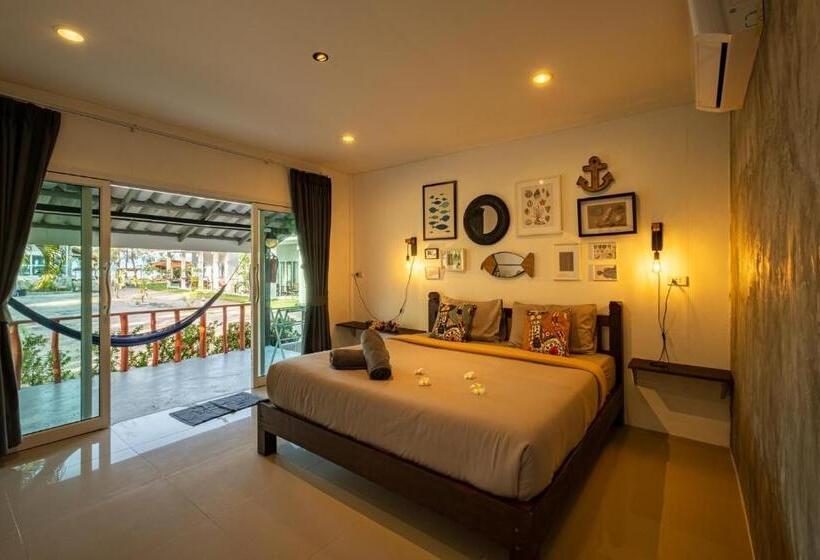 ガーデンビューのスタンダードバンガロー, All At Sea Beach Resort