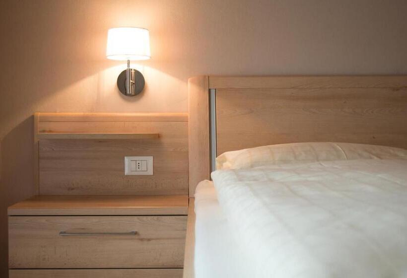 Номер Стандарт с Балконом, Pension Georgenhof