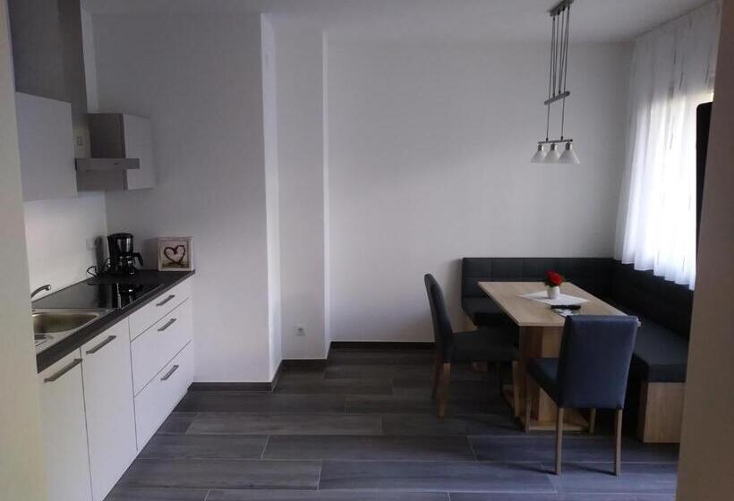 דירת חדר בקומת קרקע, Pension Georgenhof