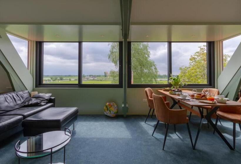 四人标准间, B&b Weids