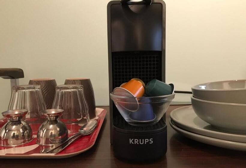 豪华房间, 84huis