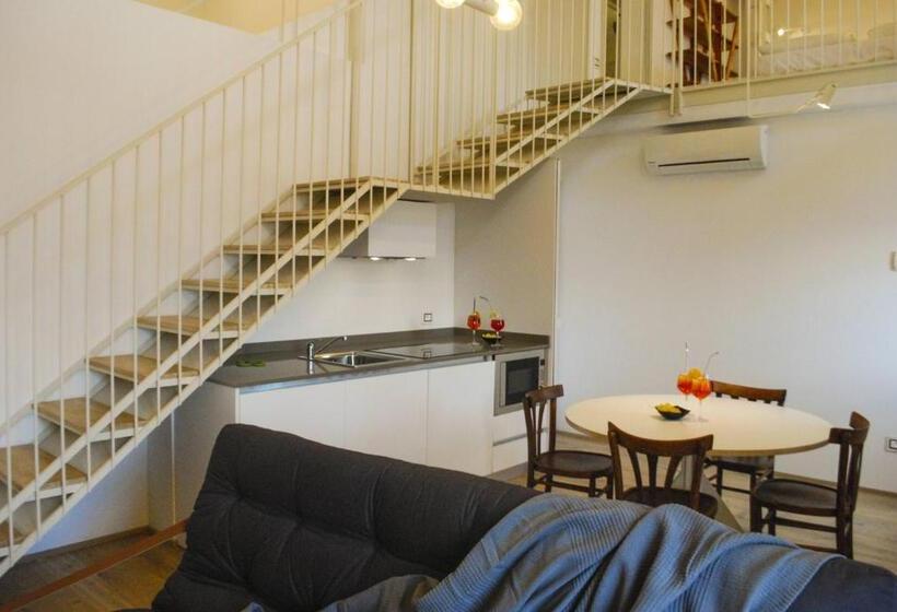 Апартаменты 1 Спальня с Террасой, La Corte   Rebomaholidays