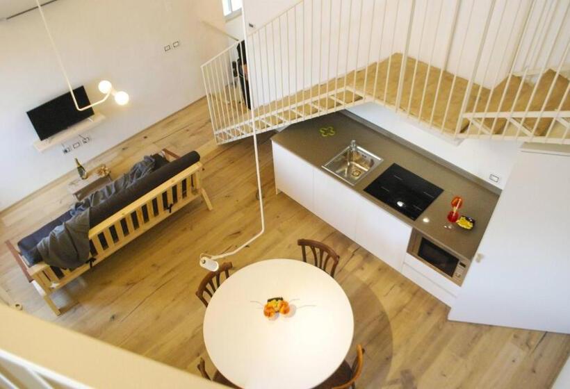 Апартаменты 1 Спальня с Террасой, La Corte   Rebomaholidays