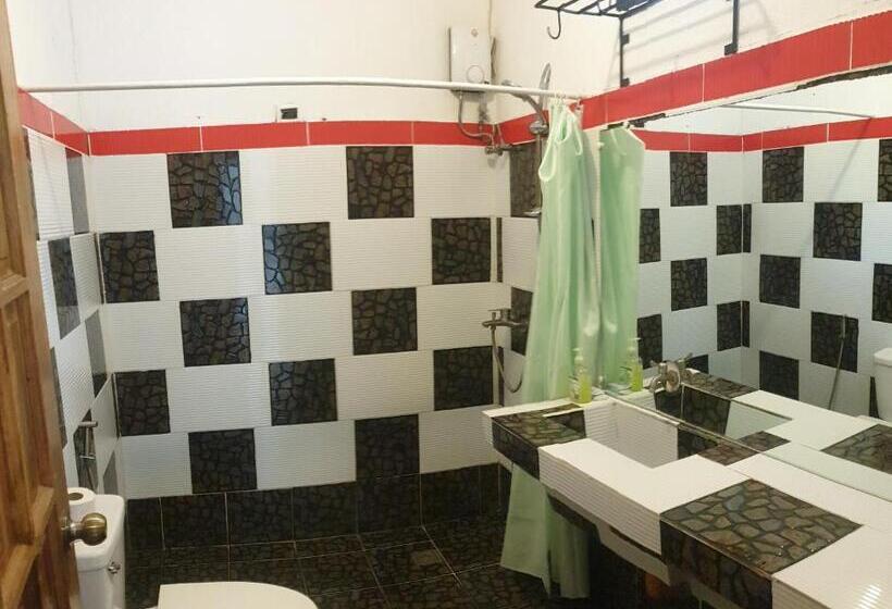 اتاق لوکس, Kwarto S