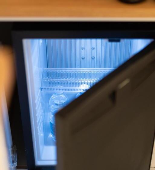 اتاق لوکس, L Emporios