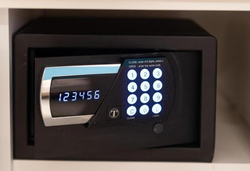 اتاق لوکس, L Emporios