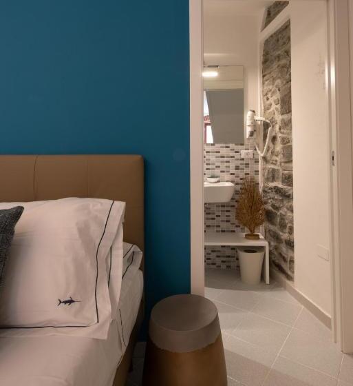 اتاق لوکس, L Emporios