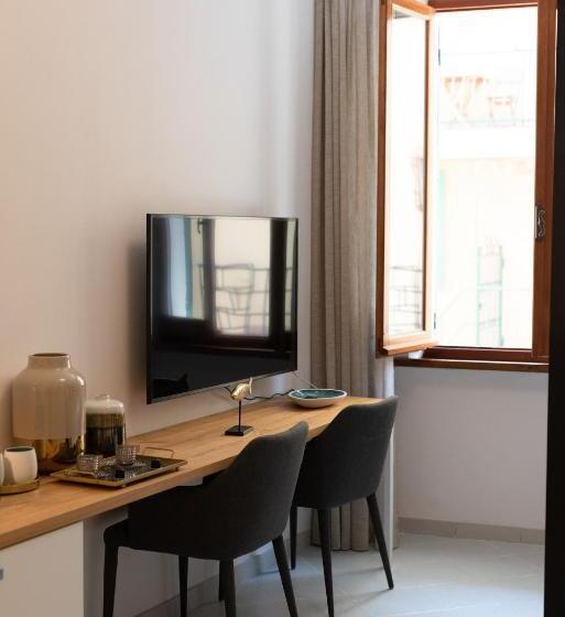 اتاق سوپریور, L Emporios