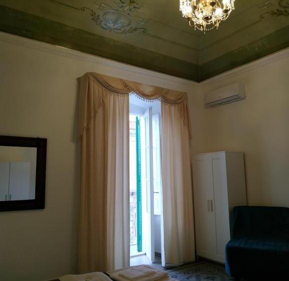 جناح سرير كينج, Le Suite Del Teatro Cucinino Privato