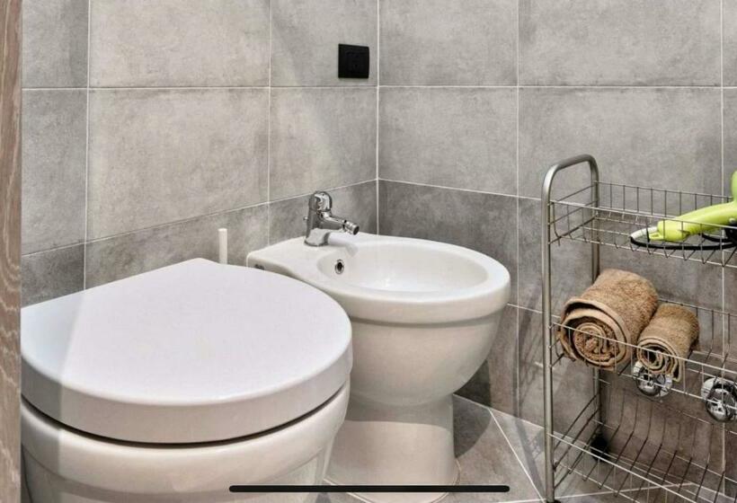 اتاق استاندارد یک نفره, Maison Turin