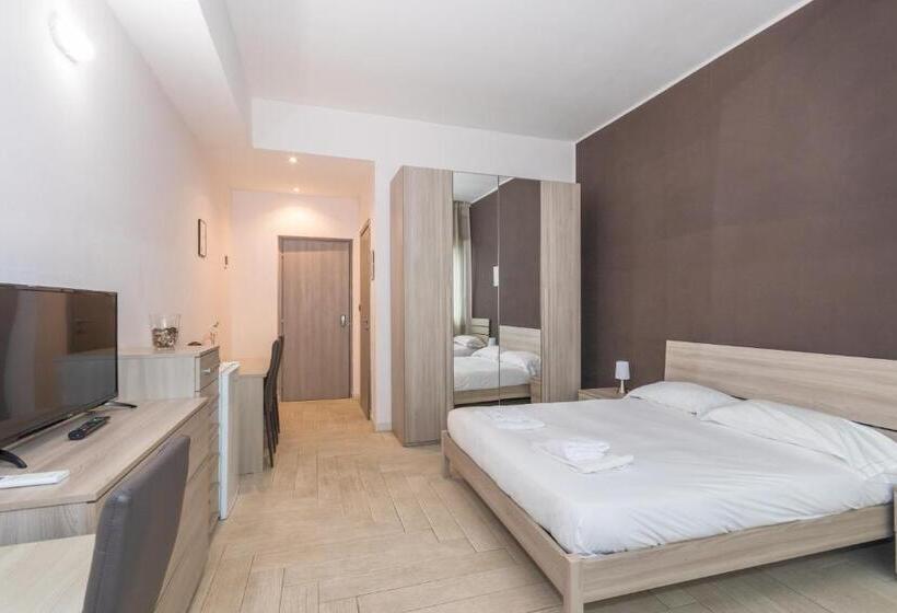 اتاق استاندارد سه نفره, Maison Turin