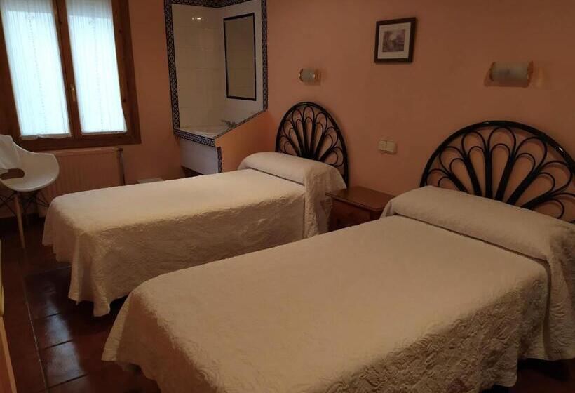 اتاق اکونومی, Pensión Peña