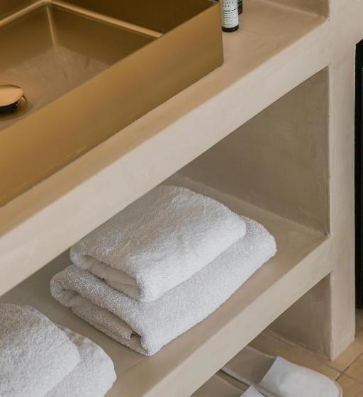 Люкс Повышенной Комфортности, Alley Boutique Hotel And Spa