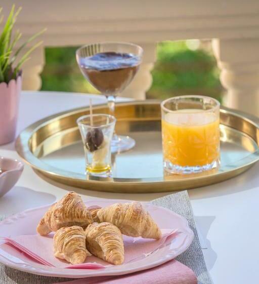 Люкс Премиум, Alley Boutique Hotel And Spa