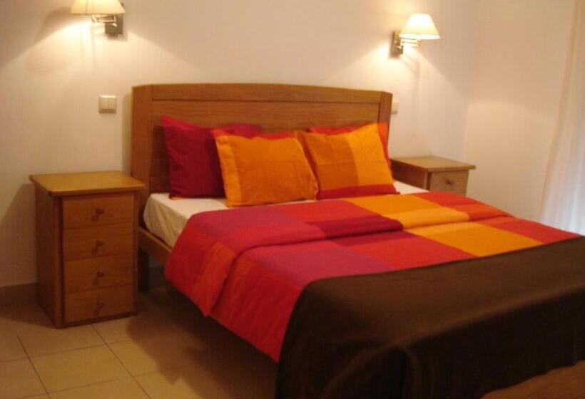 اتاق استاندارد با بالکن, Rialgarve