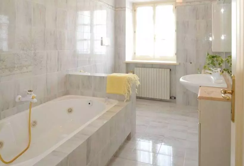 اتاق استاندارد, Bed & Breakfast Pegaso