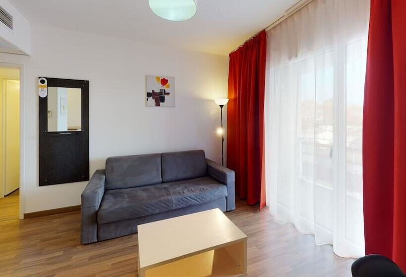 סוויטה, Alezan Hôtel & Résidence