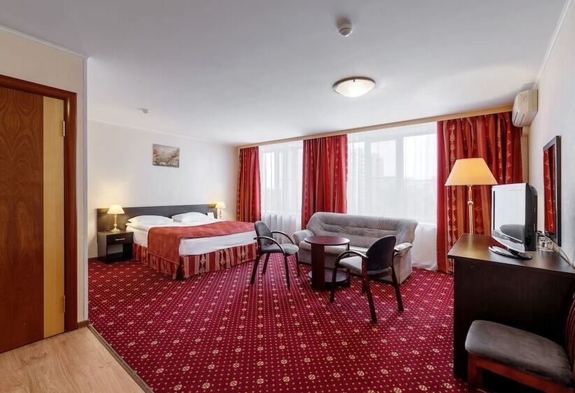 استودیوی استاندارد, Amaks Park