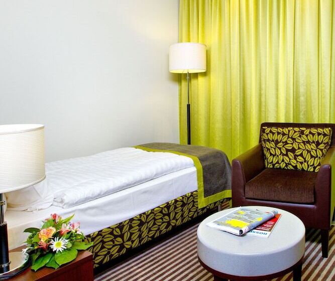 اتاق استاندارد یک نفره, Ambassador Hotel Kaluga