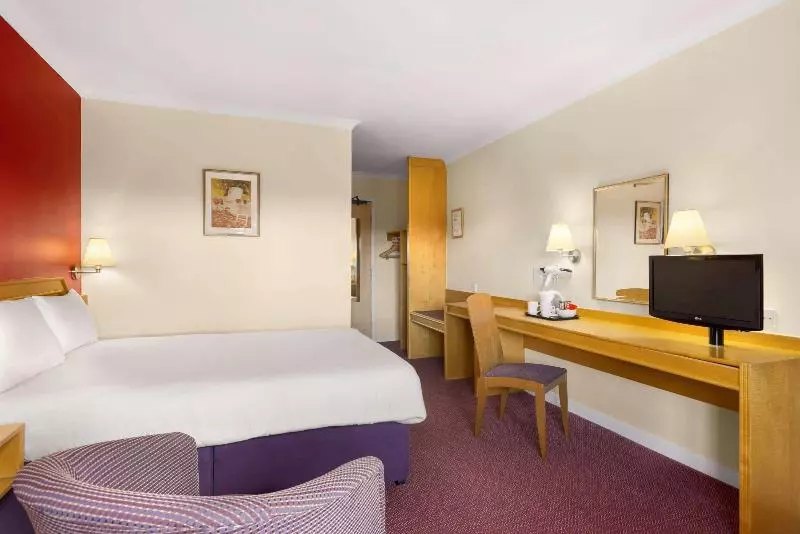 Standard-huone Parivuode, Days Inn Hamilton