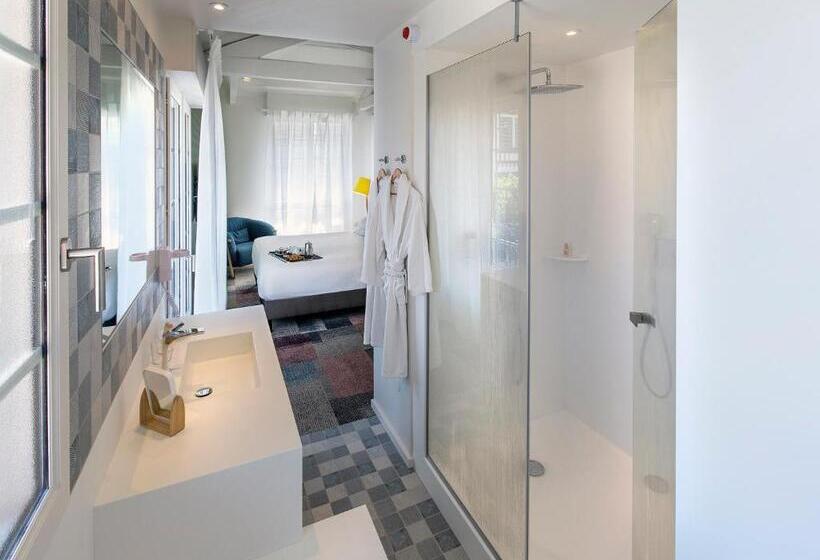 سوییت جونیور, De Silhouette