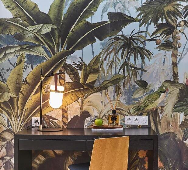 اتاق لوکس, De Silhouette