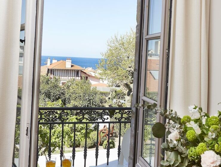 اتاق سوپریور, De Silhouette