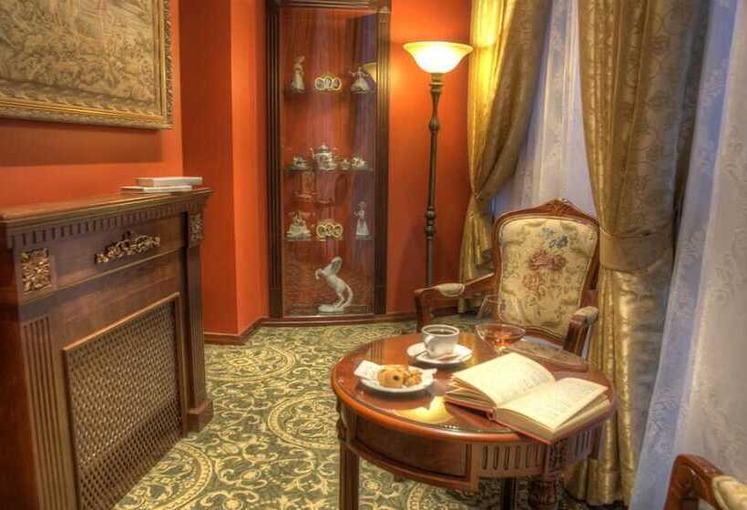 Lakosztály, Frederic Koklen Boutique