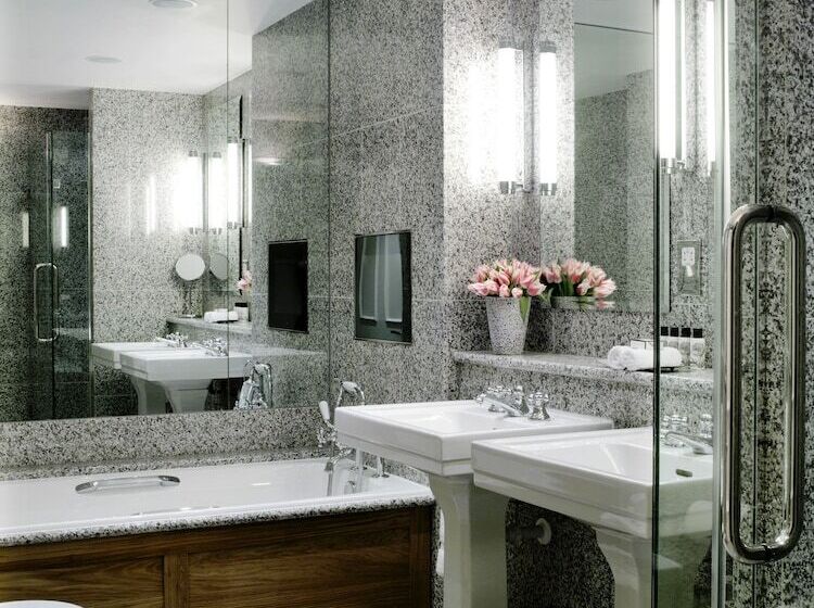 Номер Deluxe, Haymarket Hotel, Firmdale Hotels