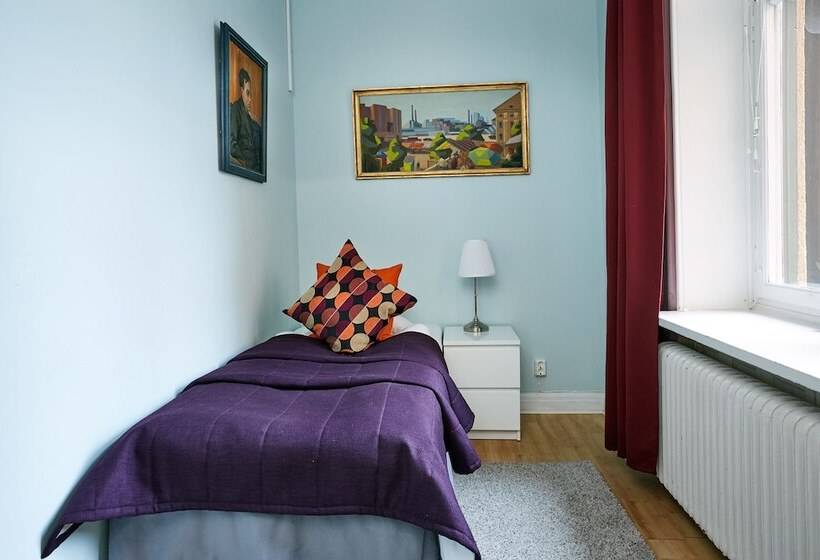 غرفة قياسية فردية حمام مشترك, Hornsgatan