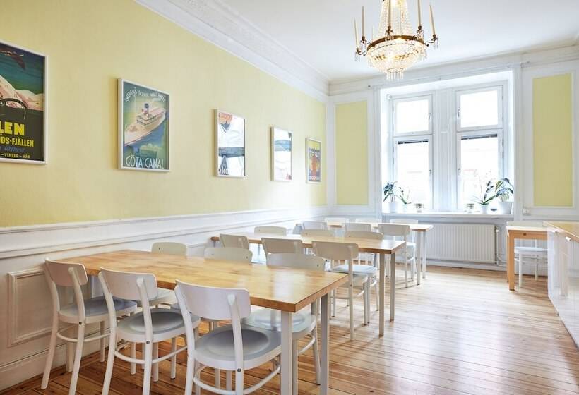 غرفة قياسية فردية, Hornsgatan