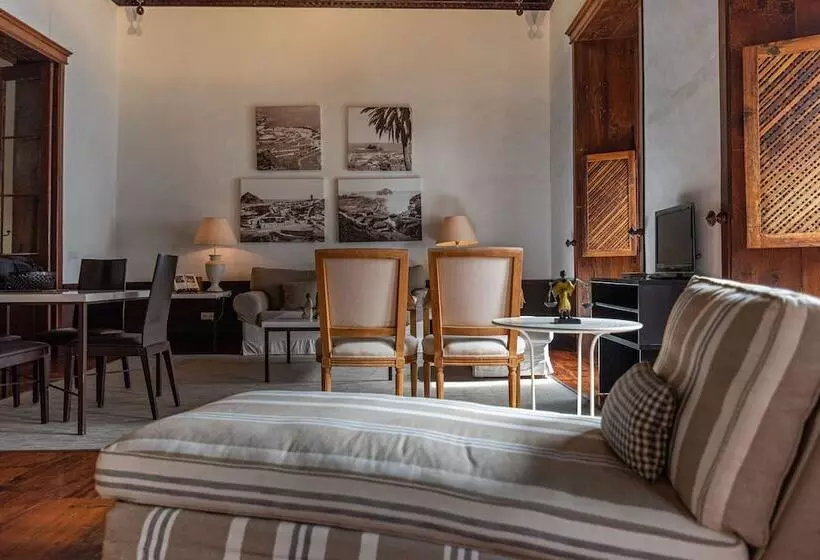 سوییت, Isla Baja Suites