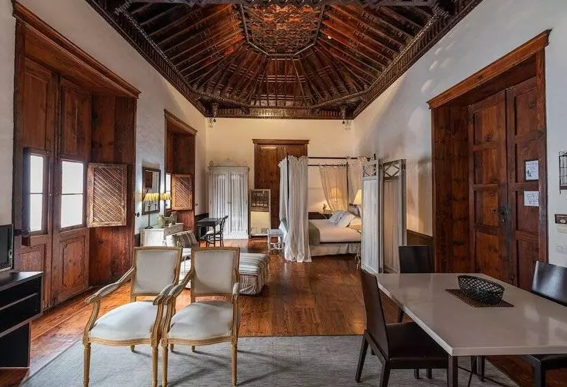سوییت, Isla Baja Suites