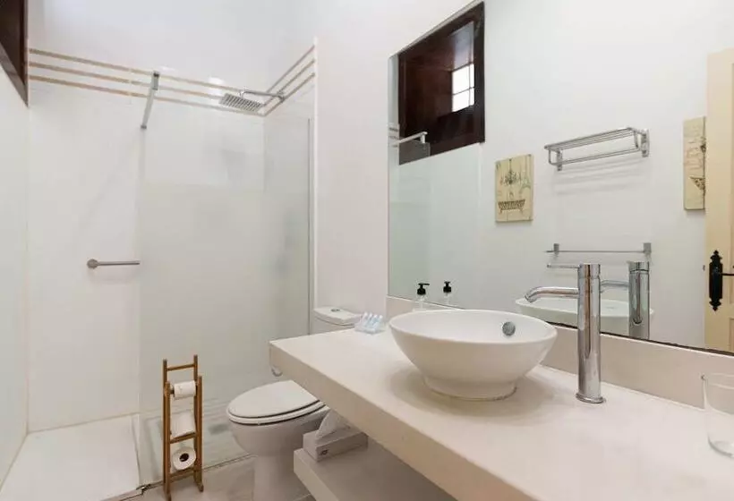 سوئیت با بالکن, Isla Baja Suites
