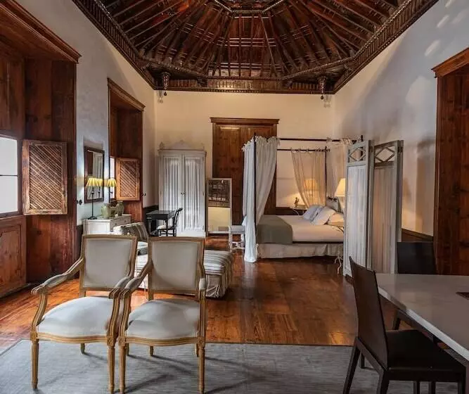 سوییت, Isla Baja Suites