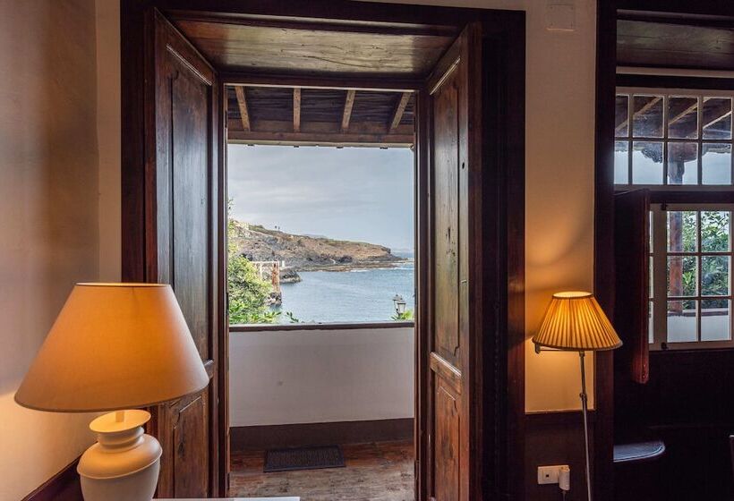 Люкс с Балконом, Isla Baja Suites