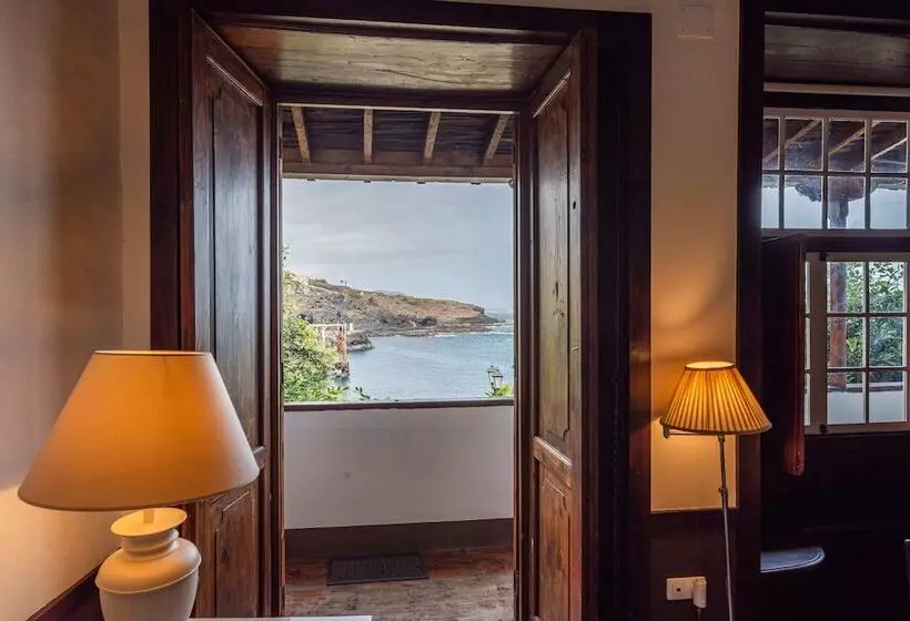 سوئیت با بالکن, Isla Baja Suites