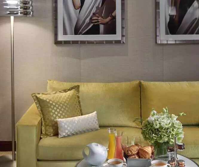 デラックススイート, Mandarin Oriental Paris