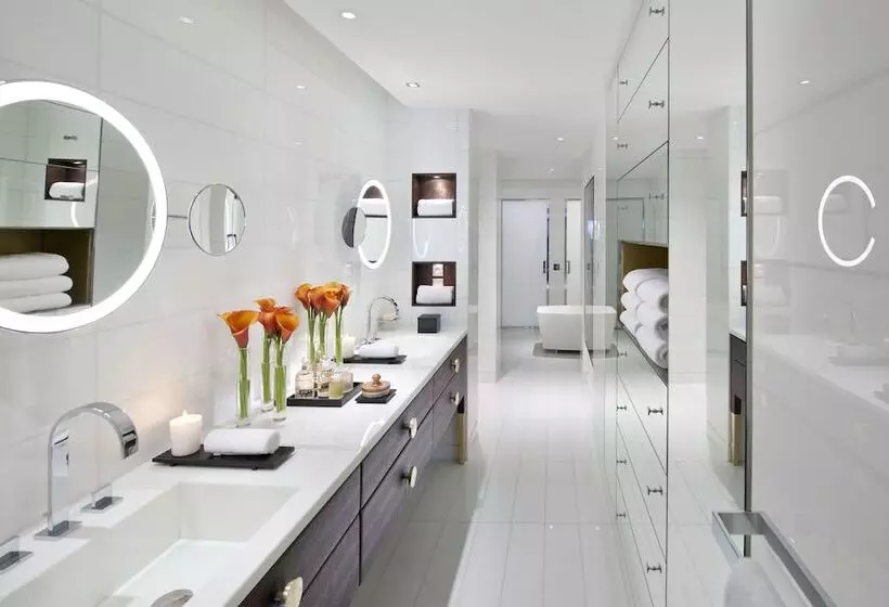 景色の見えるスイートルーム, Mandarin Oriental Paris