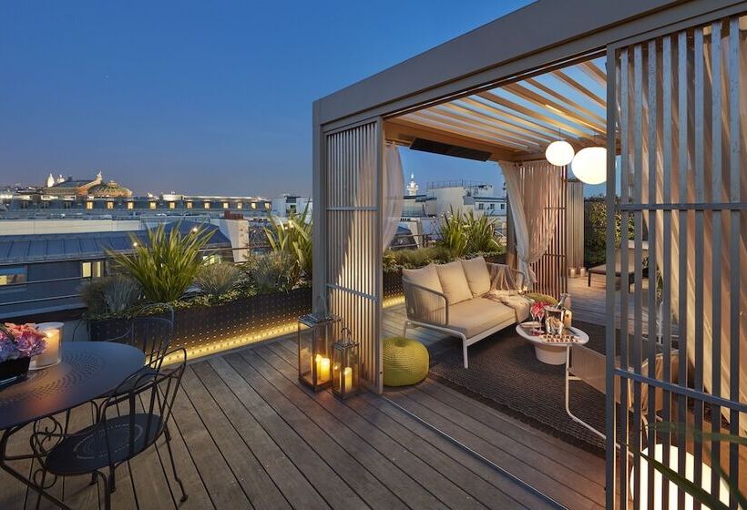 景色の見えるスイートルーム, Mandarin Oriental Paris