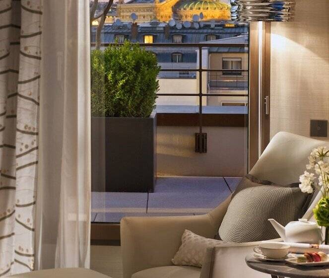 景色の見えるスイートルーム, Mandarin Oriental Paris