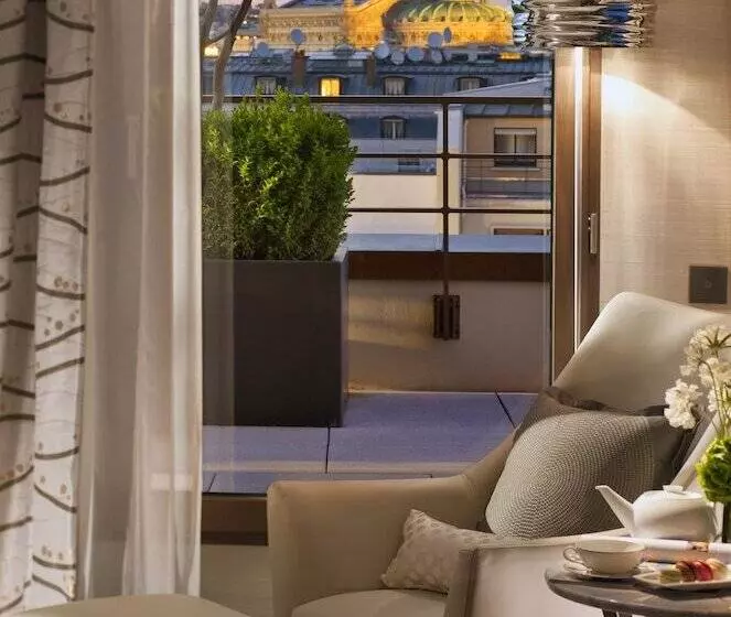 景色の見えるスイートルーム, Mandarin Oriental Paris