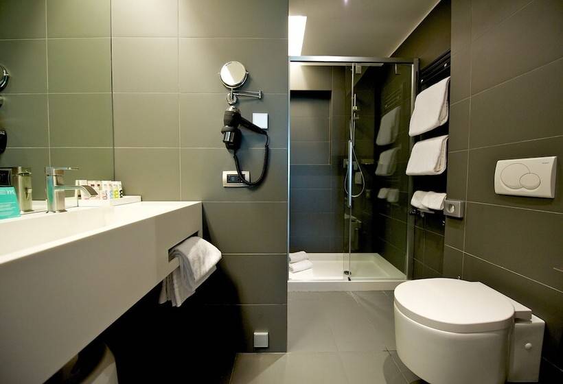 جناح جونيور, Mercure Nerocubo Rovereto