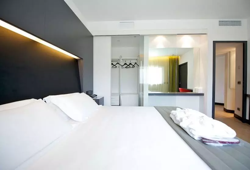 ジュニアスイート, Mercure Nerocubo Rovereto