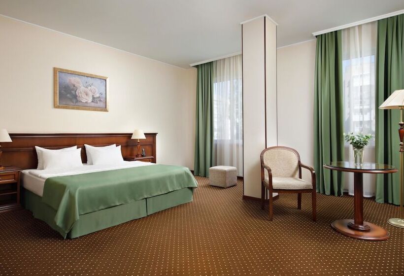 اتاق استاندارد, Red Royal