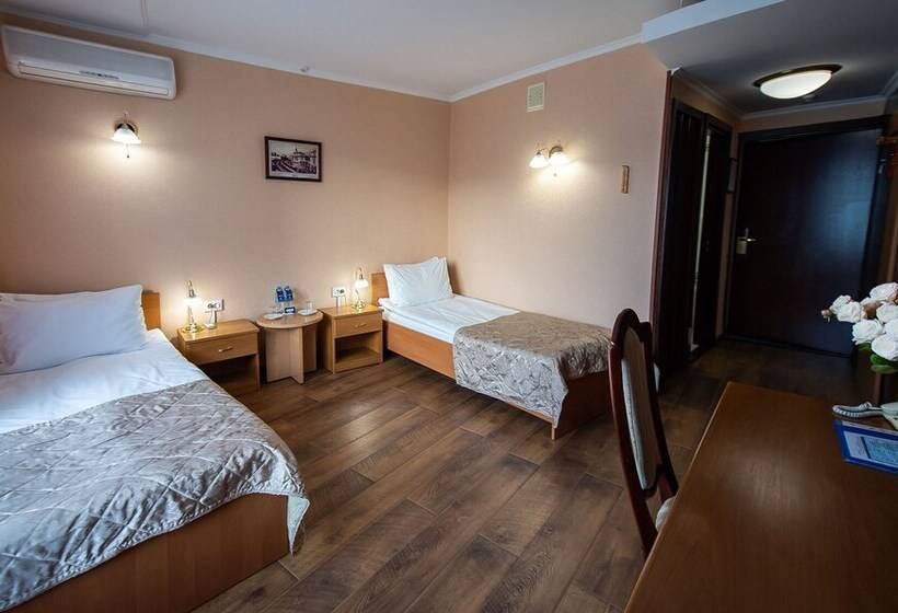 Standard-huone, Salute