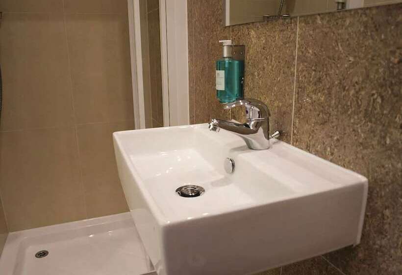 Студия Deluxe, Simply Rooms & Suites