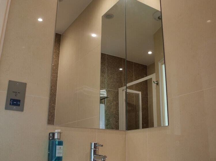 디럭스 스튜디오, Simply Rooms & Suites