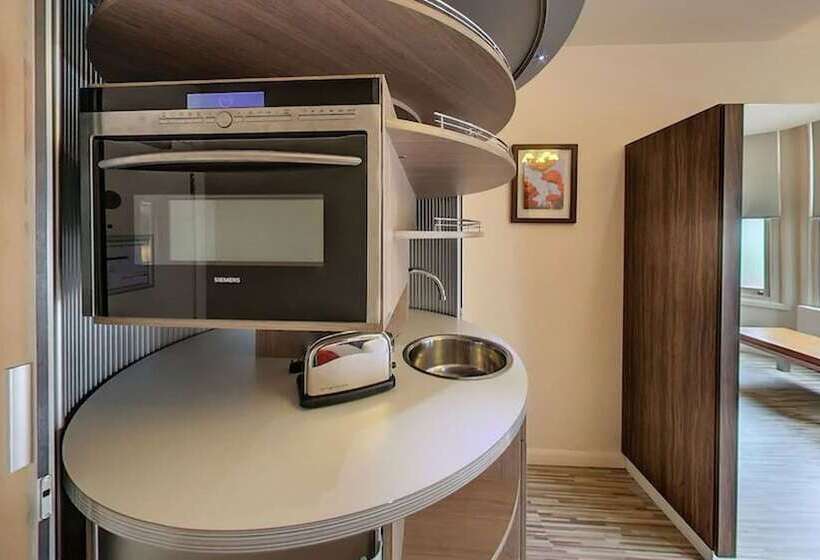 디럭스 스튜디오, Simply Rooms & Suites